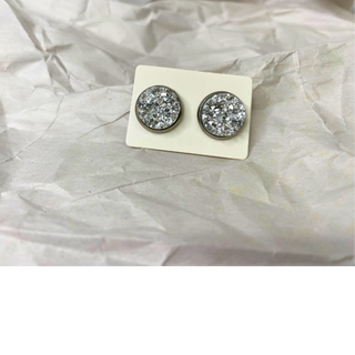 Americana Studs